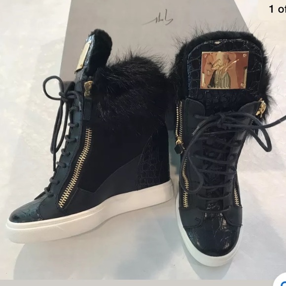 Giuseppe Zanotti Shoes - GIUSEPPE ZANOTTI**Fur-Lined Wedge US 6.5 $1195
